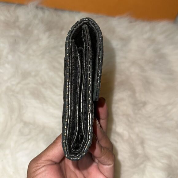 Chanel Flap Wallet - Picture 4 of 16